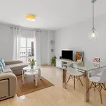 Center Only 150 M Luxury *
