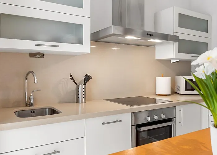 Apartment Center Only 150 M Luxury